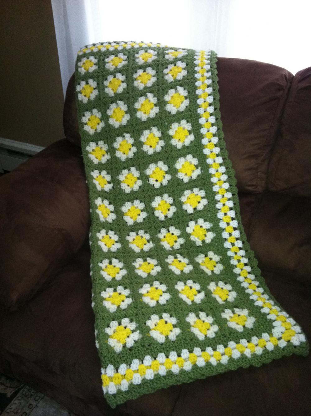 Crochet Daisy Inspired Granny Square Crochet Afghan Blanket